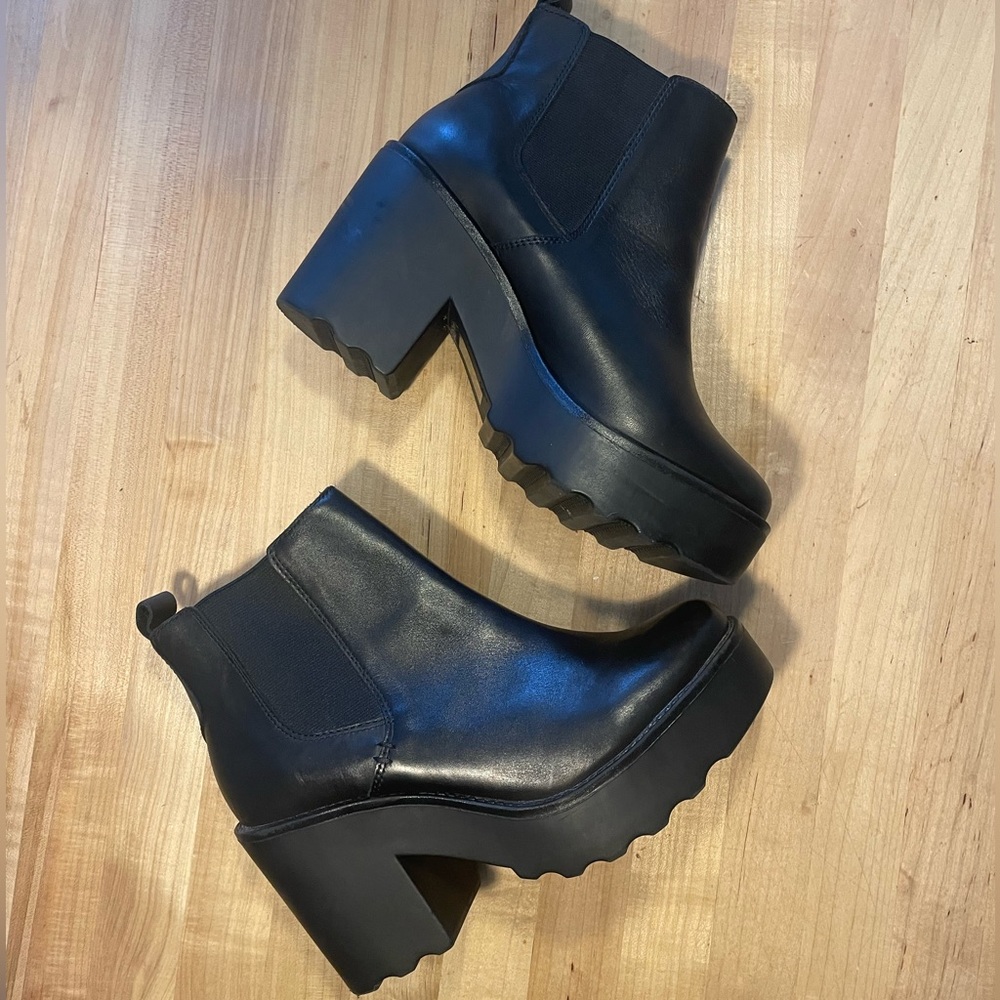 Steve Madden Chunky Booties